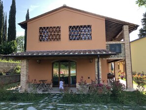 Exterior - Apartment 1st floor in farmhouse with Pool (Certaldo)