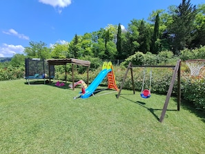 Children's area - Apartment in farmhouse with swimming pool (Certaldo)