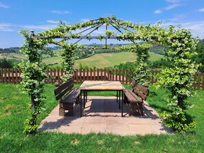 Outdoor dining - Apartment in farmhouse with swimming pool (Certaldo)