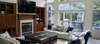 Luxury Retreat in Ellison Bay