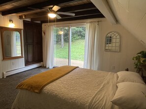 5 bedrooms, memory-foam beds, in-room safe, free WiFi