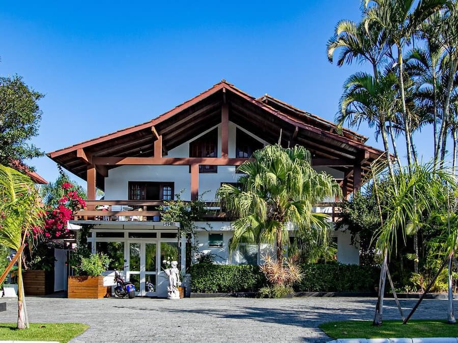 Fachada de la propiedad