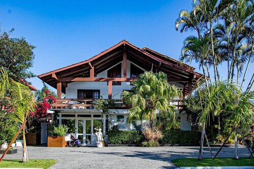 Suites Jurere Internacional