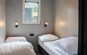 3 bedrooms, travel crib, free WiFi