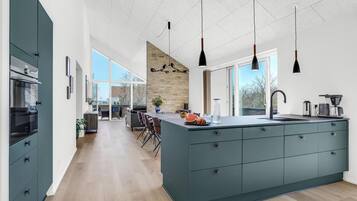 Refrigerador, horno, parrilla de estufa y lavavajillas