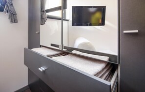 1 chambre, fer et planche à repasser, Wi-Fi gratuit, draps fournis