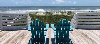 “MILLION DOLLAR “views from this ocean front Folly Beach original cottage !