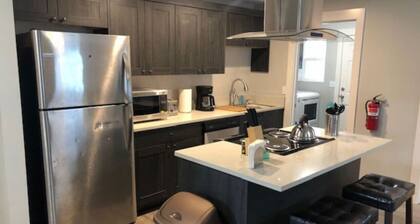 3143 Dover #4 · NEW Modern QUALITY Apartment #4 - GOODSON