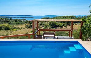 Udendørs pool