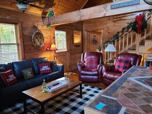 TV connectée, lecteur de DVD, livres