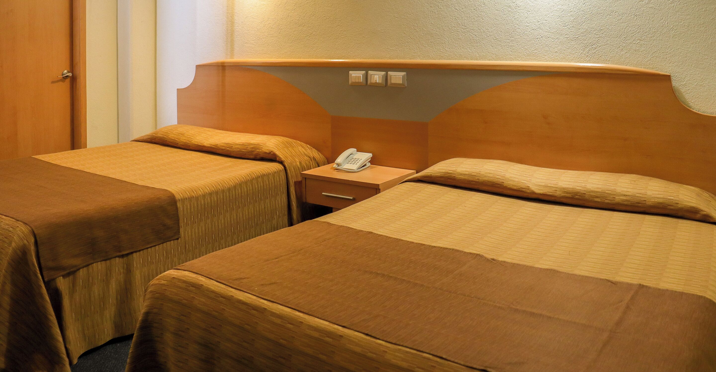 double room 2 queen beds | 1 bedroom, hypo-allergenic bedding, in-room safe, desk