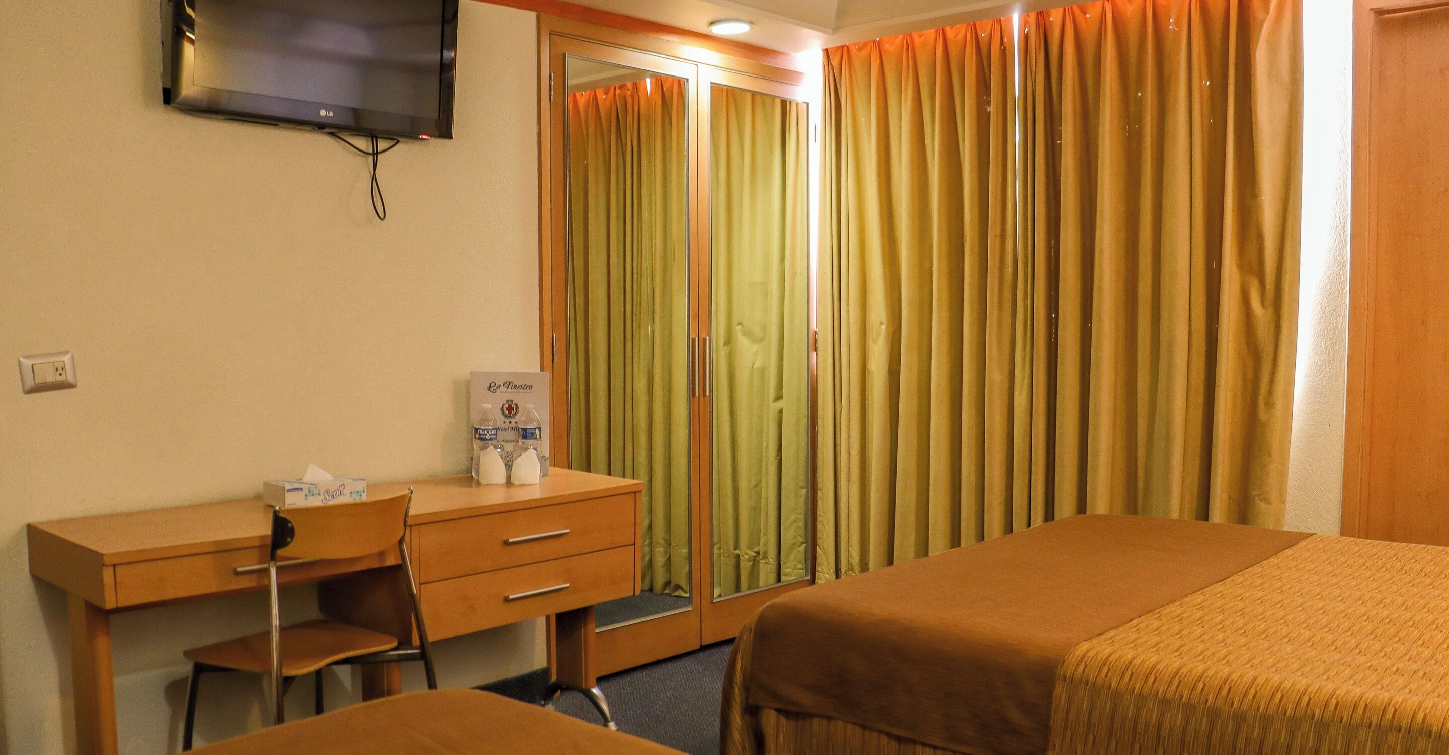 double room 2 queen beds | 1 bedroom, hypo-allergenic bedding, in-room safe, desk