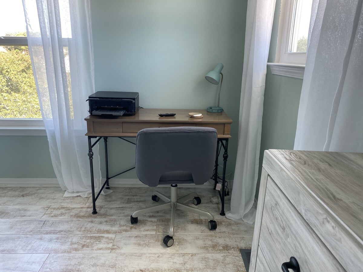 Photo 18 of PET FRIENDLY -BEACH HOUSE - Clipper Cove Cutie - 6 min walk to beach - SLEEPS 10