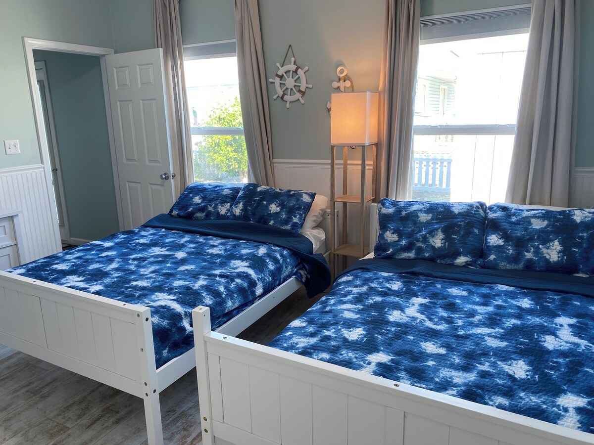 Photo 23 of PET FRIENDLY -BEACH HOUSE - Clipper Cove Cutie - 6 min walk to beach - SLEEPS 10