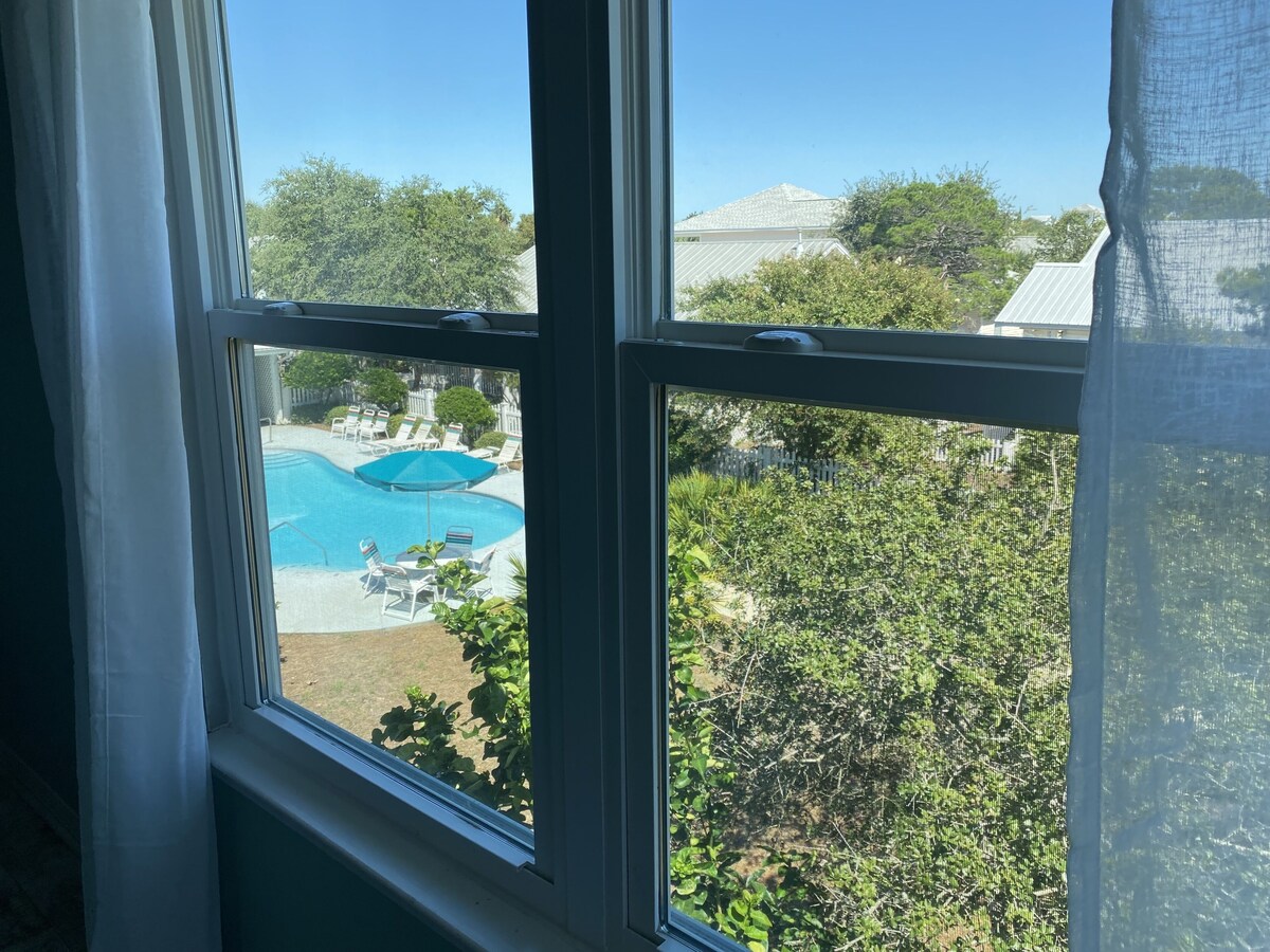 Photo 19 of PET FRIENDLY -BEACH HOUSE - Clipper Cove Cutie - 6 min walk to beach - SLEEPS 10