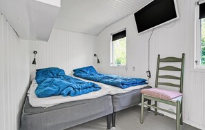 3 bedrooms, travel cot, free WiFi