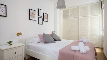 3 dormitorios, tabla de planchar con plancha, wifi gratis y ropa de cama