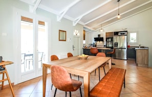 Dining - Pet friendly home in Colonzelle (Colonzelle)