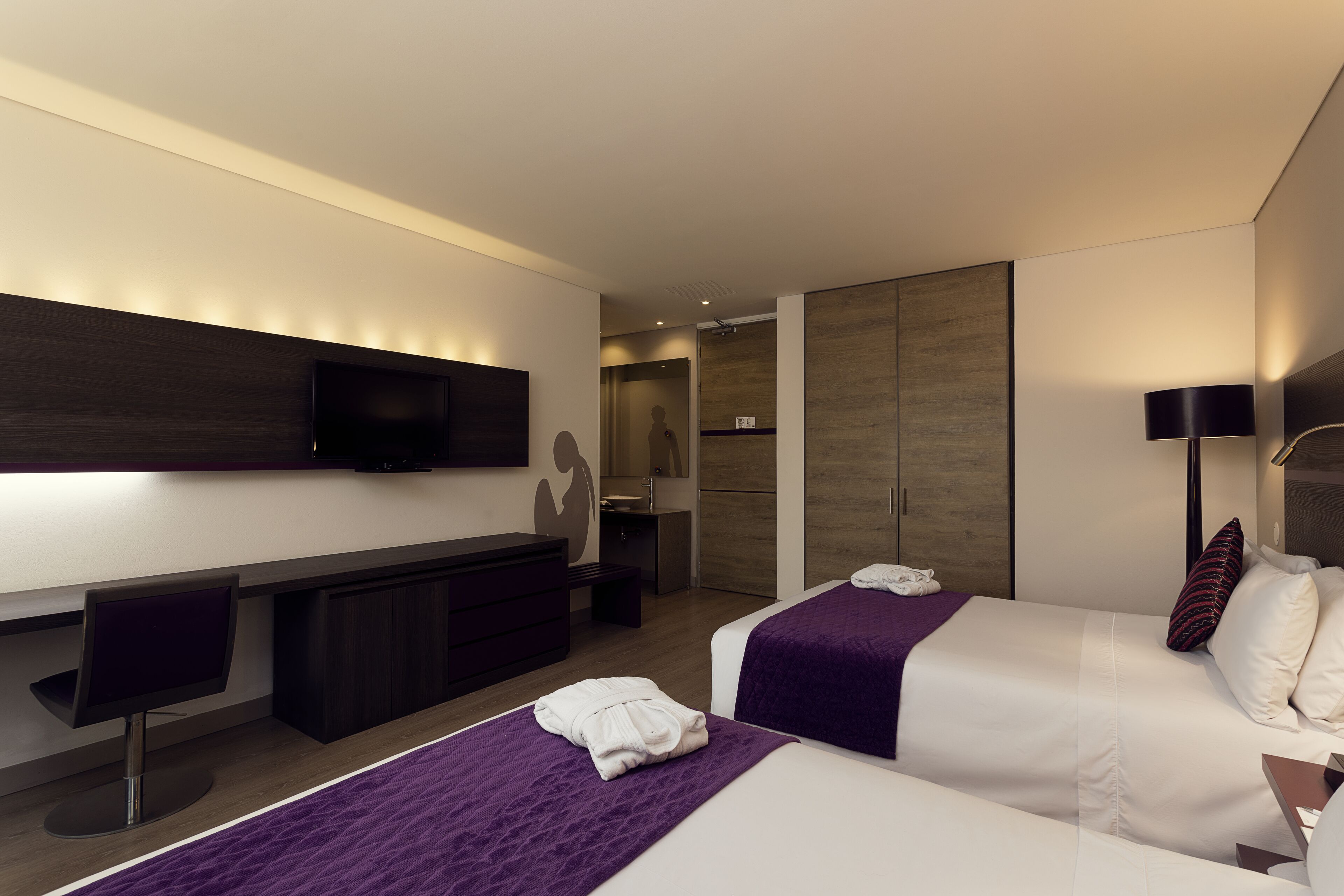 1 bedroom, in-room safe, desk, free wifi