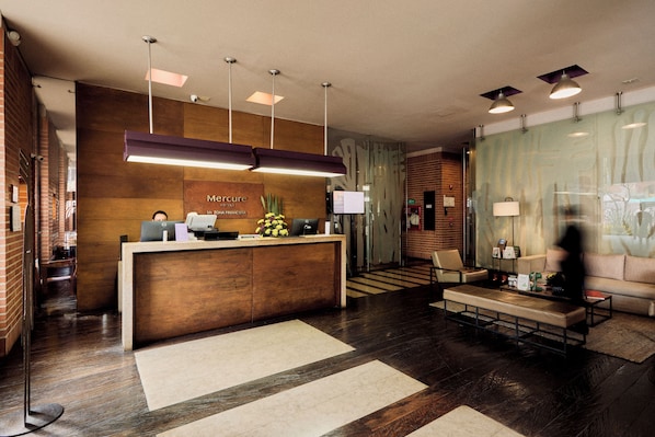Reception - Mercure BH Zona Financiera (Bogotá)