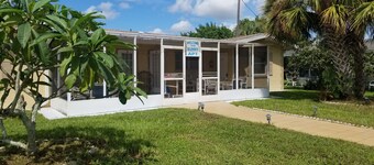 Sunny Apartments a block from Warm Mineral Springs. Unit 3