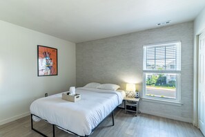 4 dormitorios, tabla de planchar con plancha, wifi gratis y ropa de cama