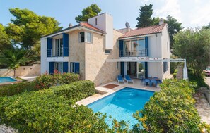 Piscine extérieure, piscine chauffée
