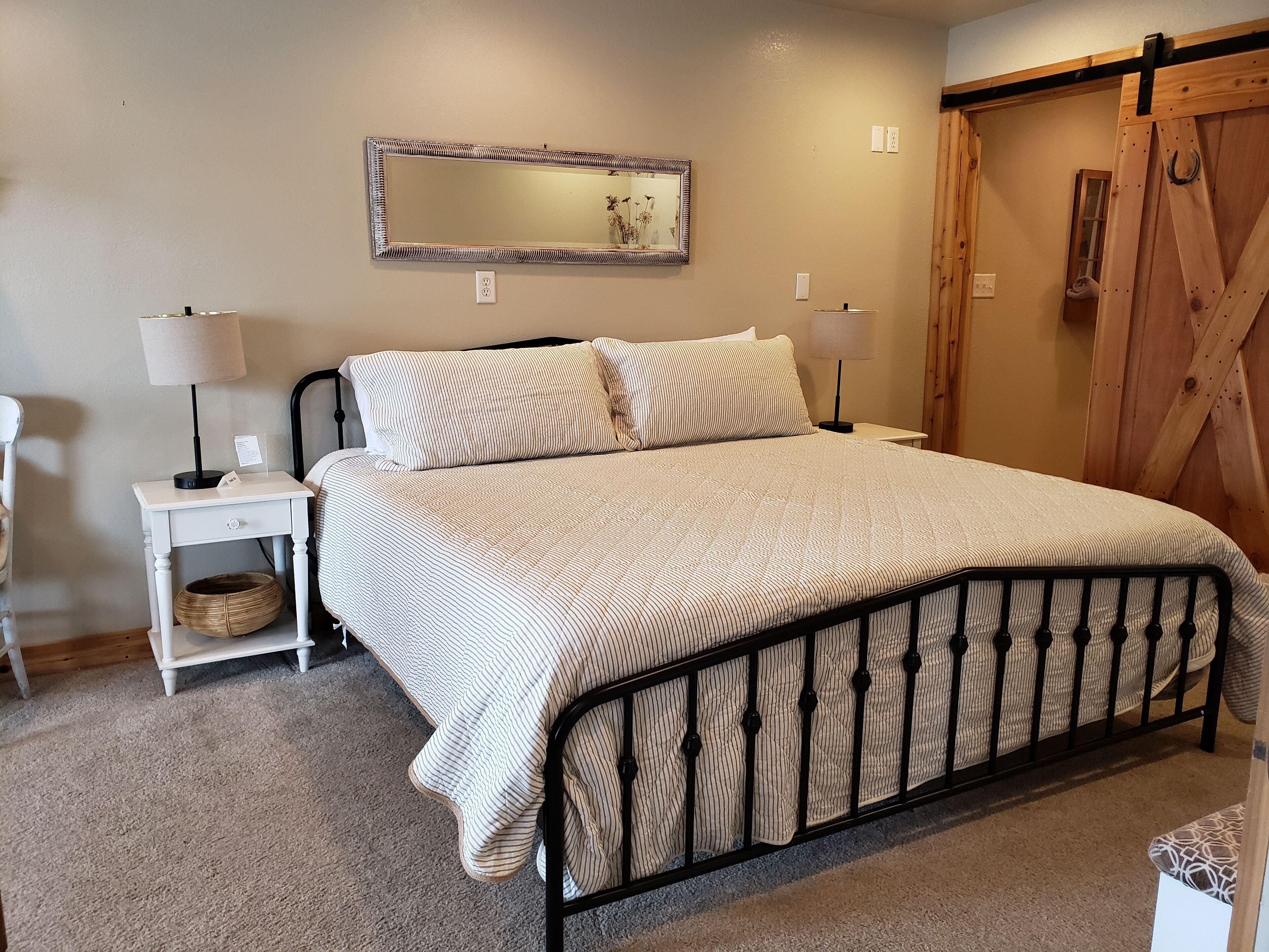 3 bedrooms, iron/ironing board, free WiFi, bed sheets