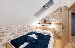 4 habitaciones, wifi gratis y ropa de cama 