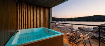 Cozy home in Kaprije with kitchen