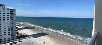 ~ Gone COASTAL ~  Modern ~  BEAUTIFUL ~ OCEAN VIEW Condo!