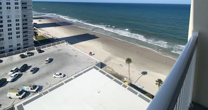 ~ Gone COASTAL ~ Modern ~ BEAUTIFUL ~ OCEAN VIEW Condo!