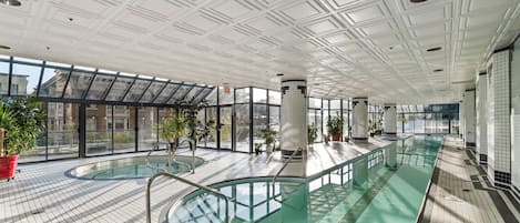 Piscine couverte
