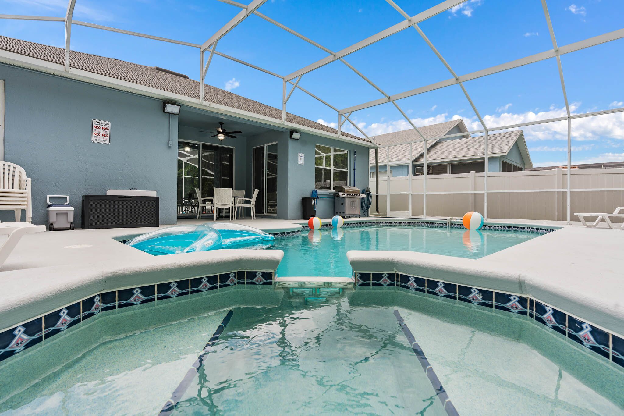 Piscine extérieure, piscine chauffée