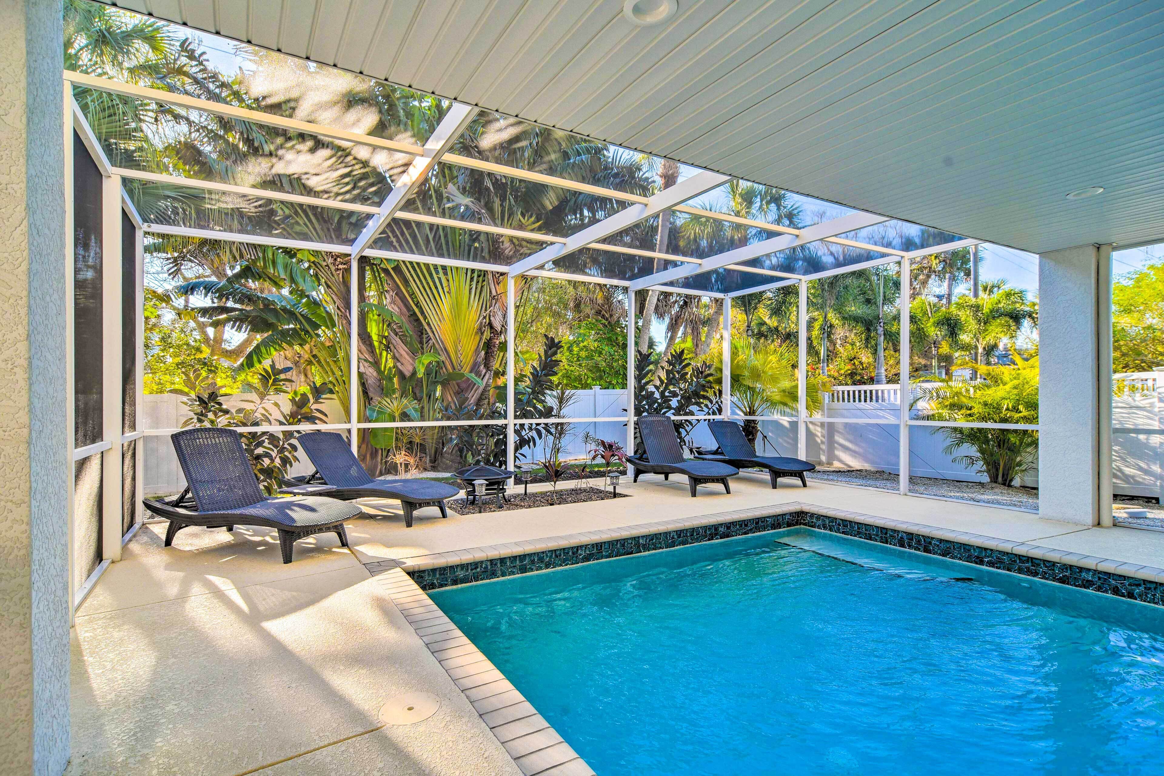 Vibrant Island Home w/ Pool, 1 Block to Beach