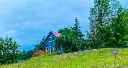 Cozy Adirondack Loft Near Lake Champlain & George, Hiking and Historical Sites
