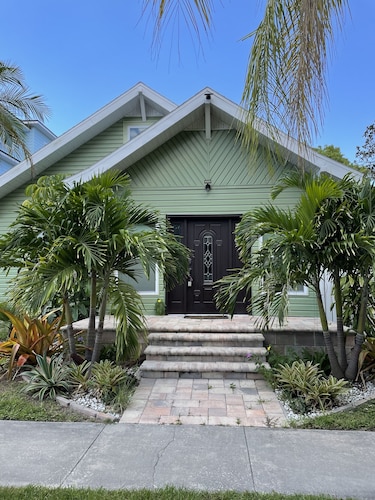 The right location!!!