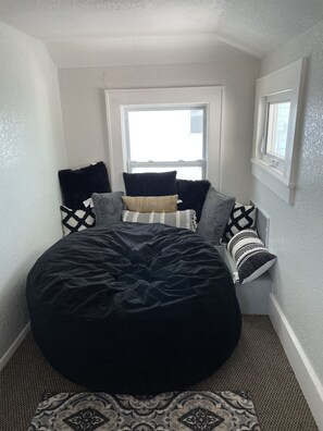 5 chambres, fer et planche à repasser, Wi-Fi gratuit, draps fournis