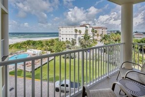 Property grounds - Relax, Unwind & Enjoy the Gulf (Treasure Island)