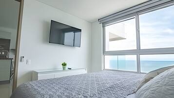 2 chambres, fer et planche à repasser, draps fournis