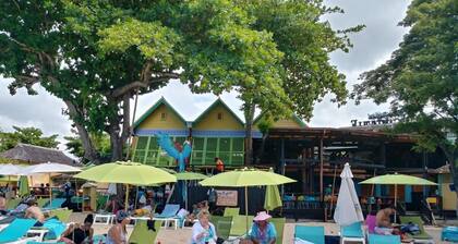 BEACHFRONT VILLA