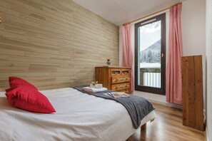 2 bedrooms, bed sheets - Chamonix Sud - Balme 407, Chamonix, France (Chamonix)