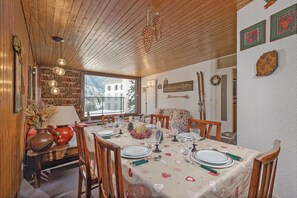 Dining - Appartement L'Outa 111, Chamonix, France (Chamonix)