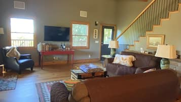 Smart TV, fireplace, offices, printers