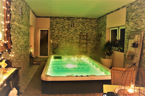 Cocooning cottage with spas and garden, an invitation to "let go"