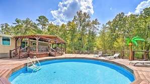 Pool - Pet-Friendly Home w/ Deck in Broken Bow! (Broken Bow)