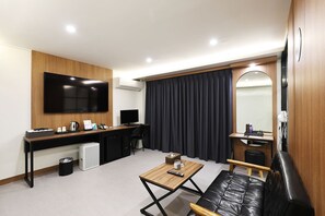 Suite | Individually decorated, individually furnished, free WiFi, bed sheets - Jeonju Urban Hotel (Jeonju)
