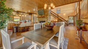 House, 4 Bedrooms | Dining - 4 Leaf Clover by Escape to Blue Ridge (Blue Ridge)