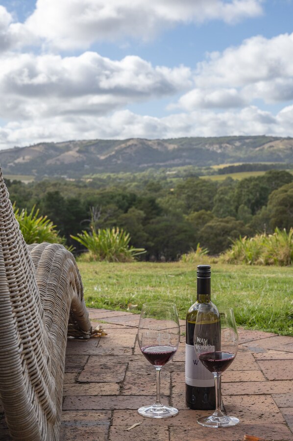 Property grounds - WayWood Wines Vineyard Hideway (McLaren Flat)