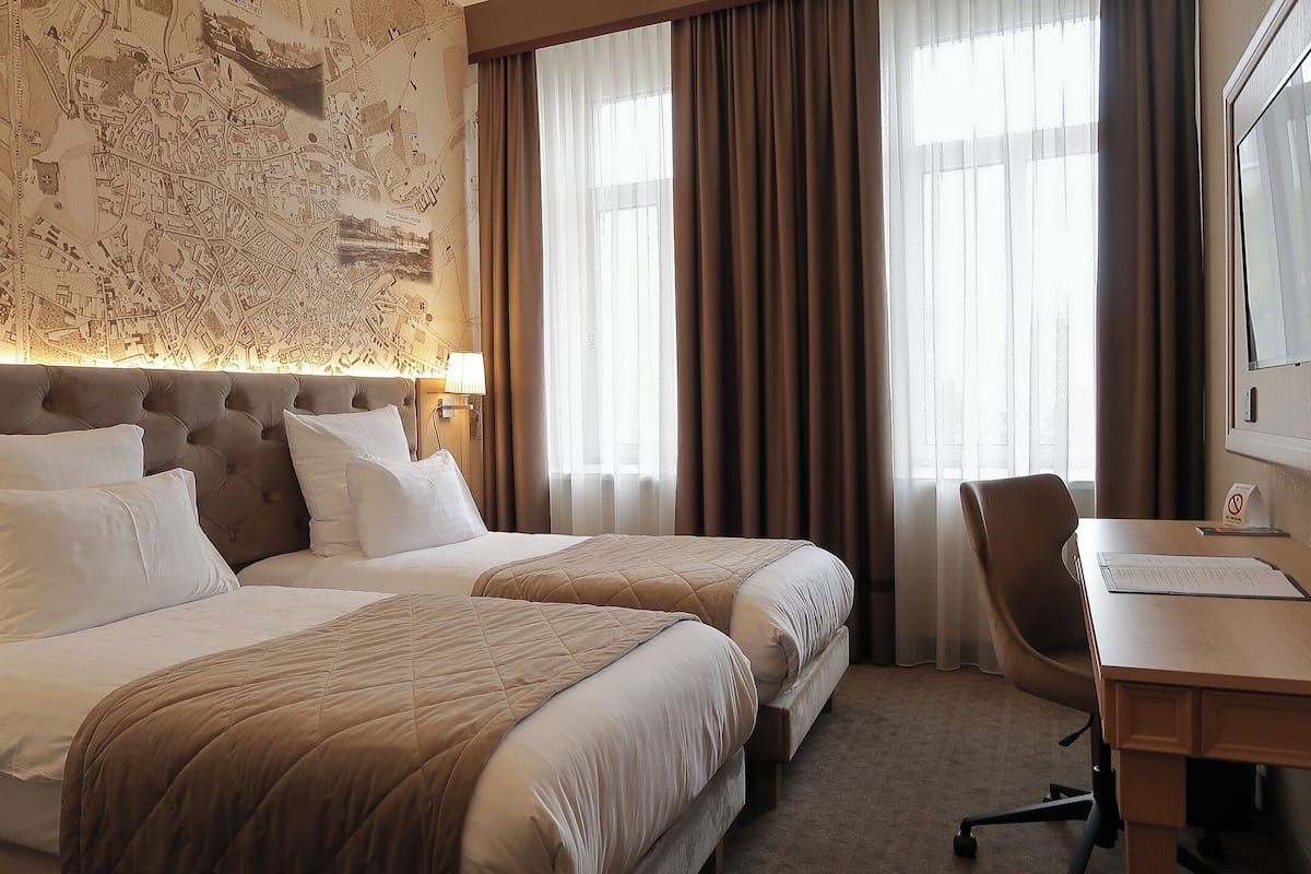 Business Twin Room | Memory-foam beds, minibar, in-room safe, individually decorated